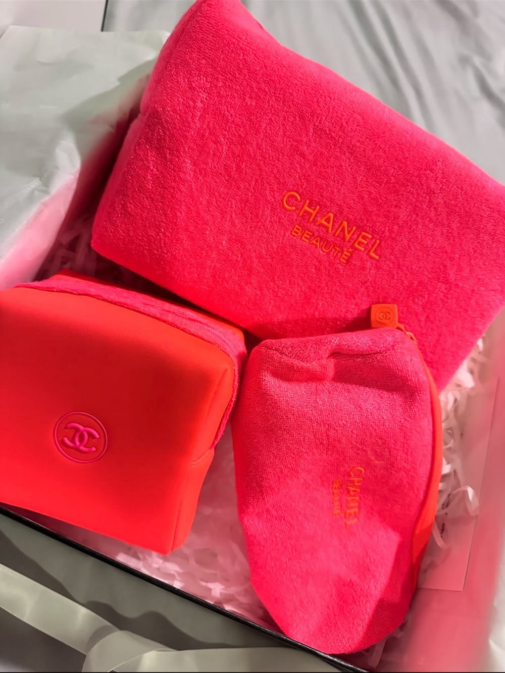 Chanel beauty makeup bag set